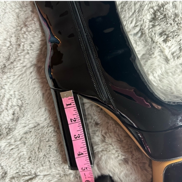 Patent leather platform boots - Picture 7 of 7